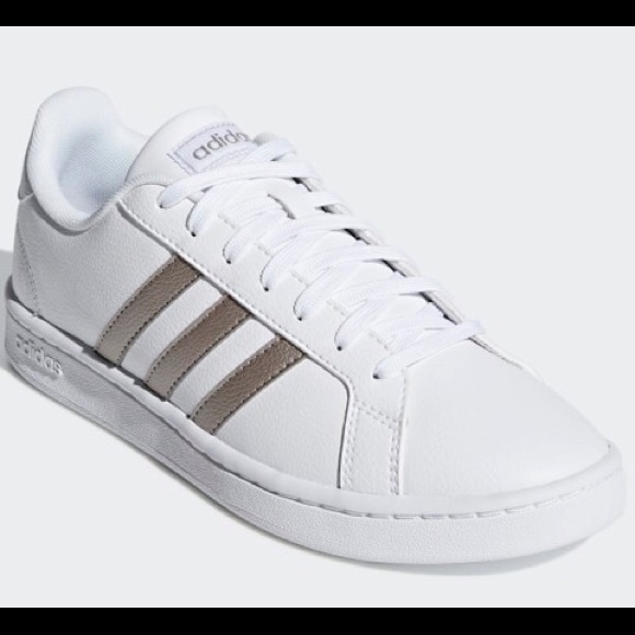 adidas shoes stripes on one side